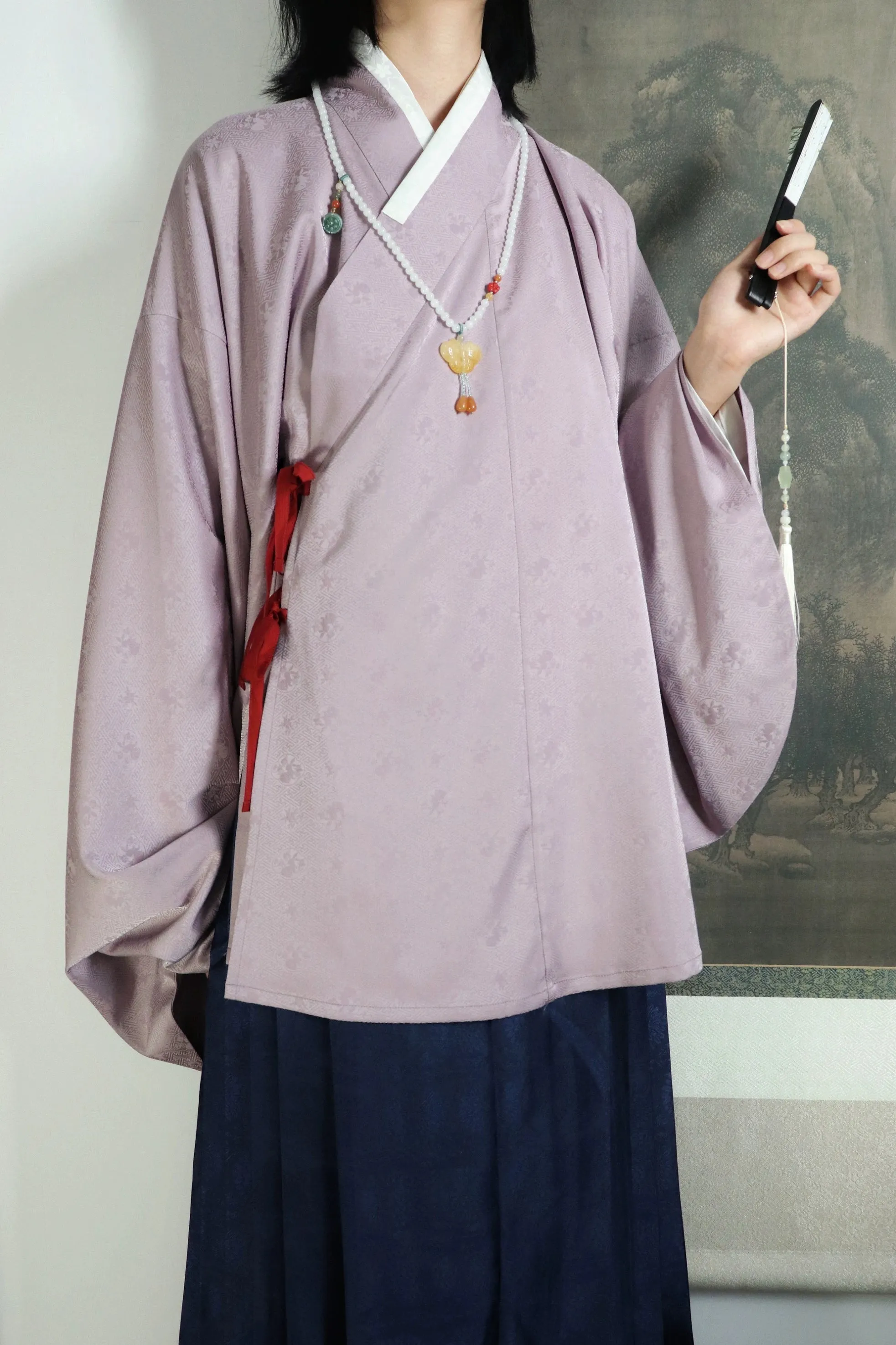 Pipa 琵琶 Lute Sleeve Middle Ming Dynasty Cross Collar Shirt