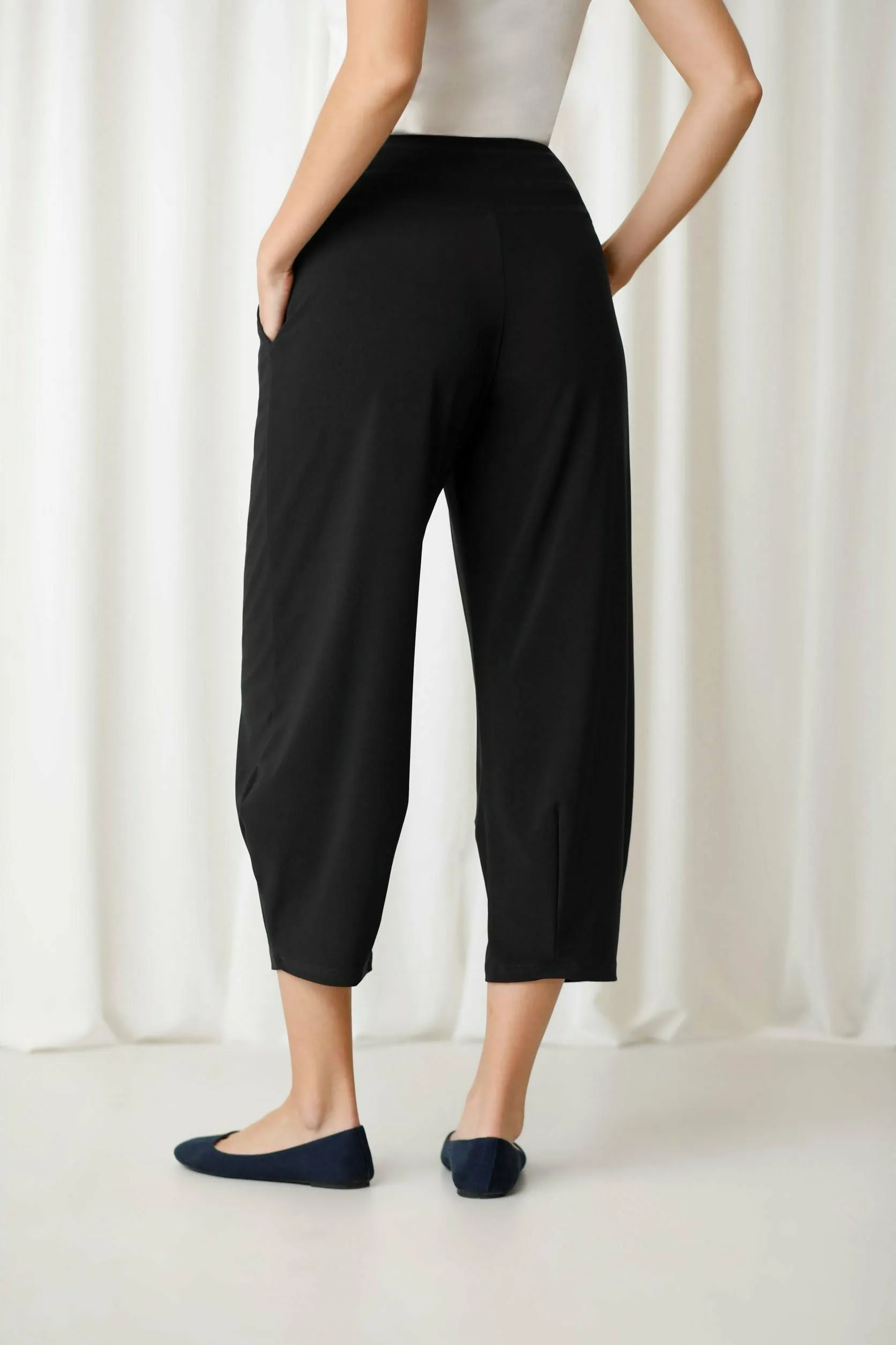 Sympli Narrow Lantern Pant - Style 27237